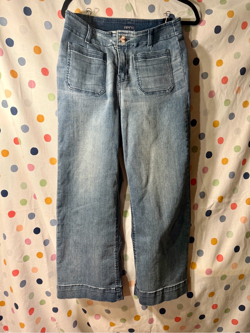 Wide-Leg Crop Jeans with Front Patch Pockets